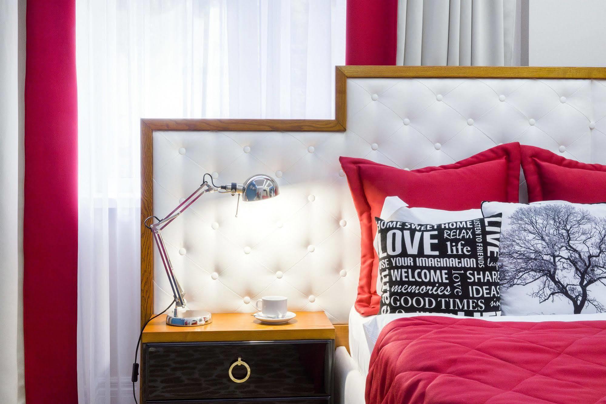 Mirax Sapphire Boutique Hotel Κχαρκίβ Εξωτερικό φωτογραφία